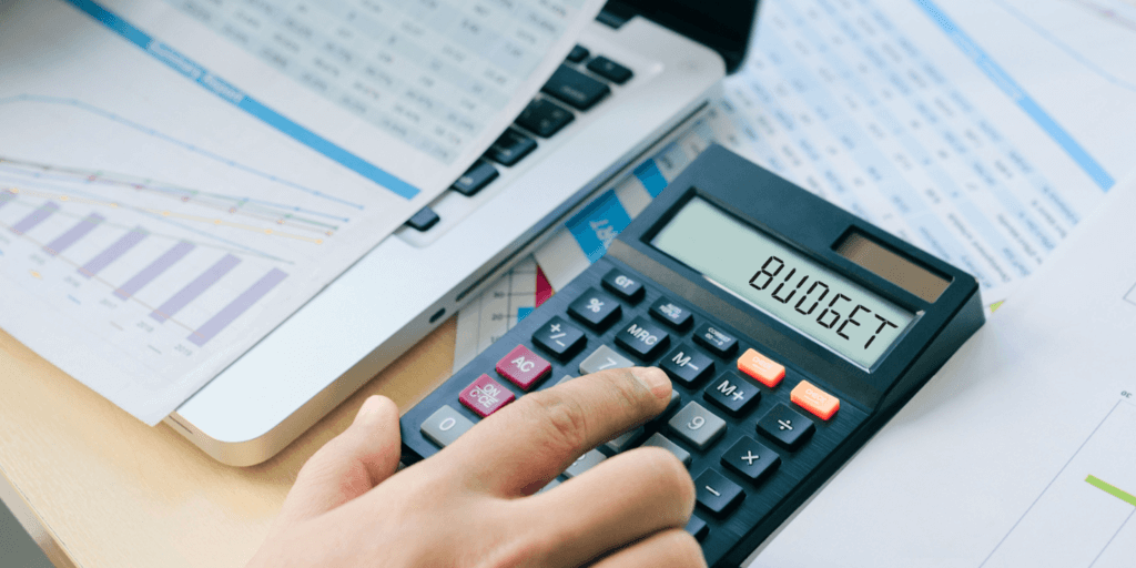 How to create a monthly budget that works